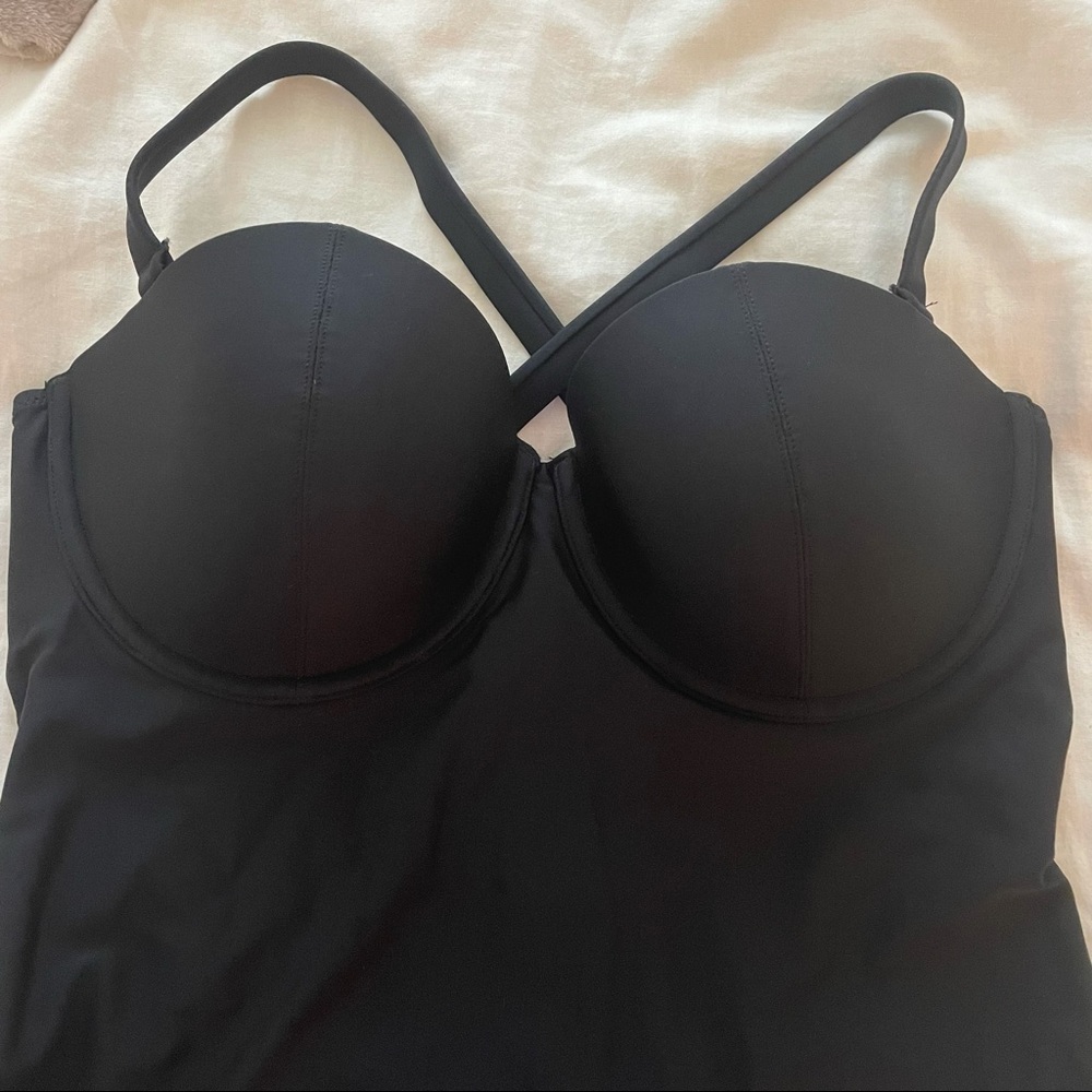 Old Navy Underwire One Piece Swimsuit